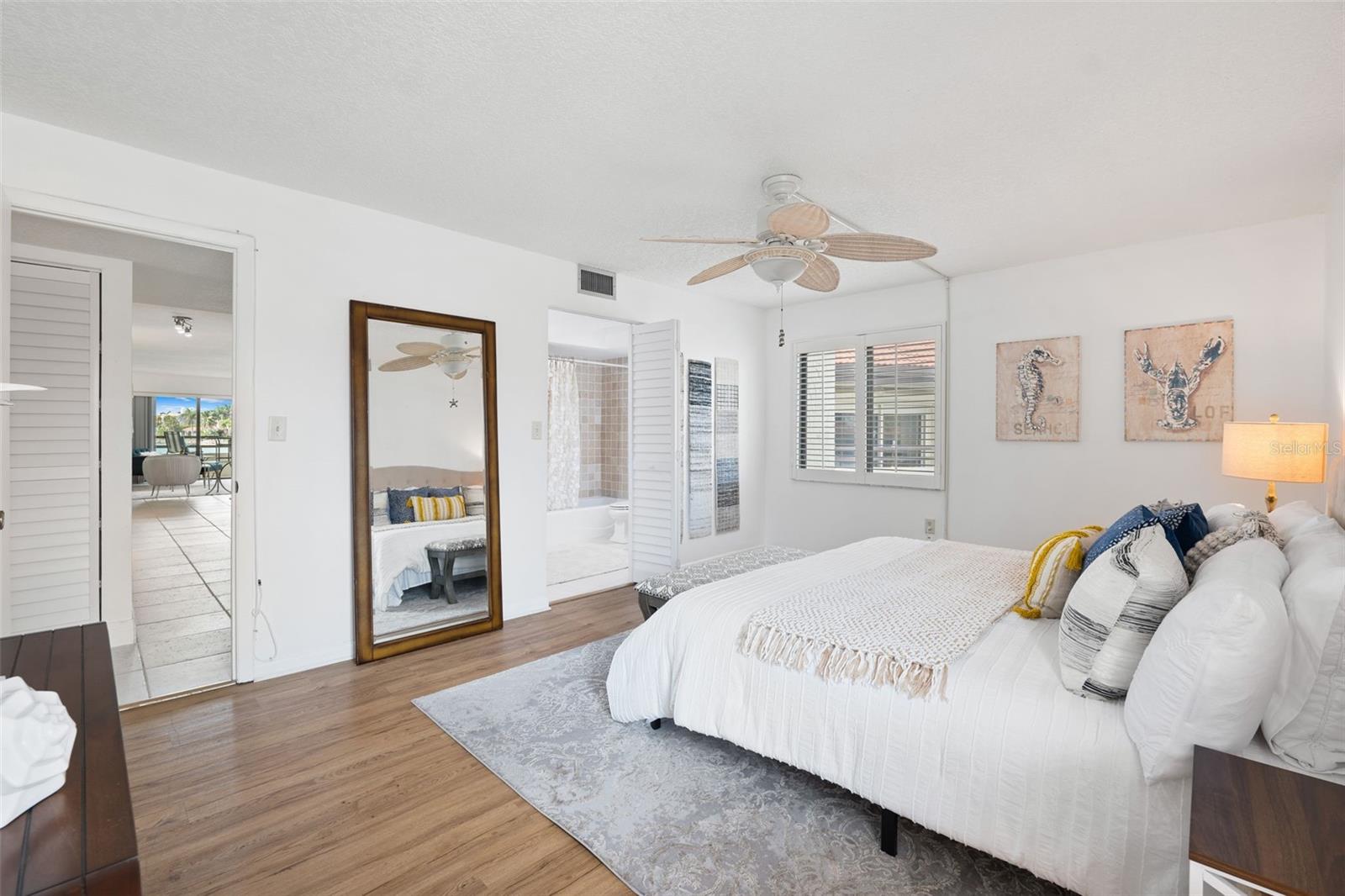 Image 23 of 62 For 138 1st Street E 106