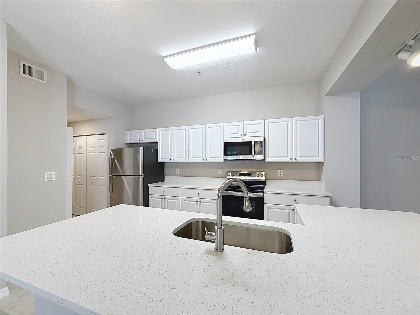 Image 10 of 35 For 5048 Sunridge Palms Drive 103