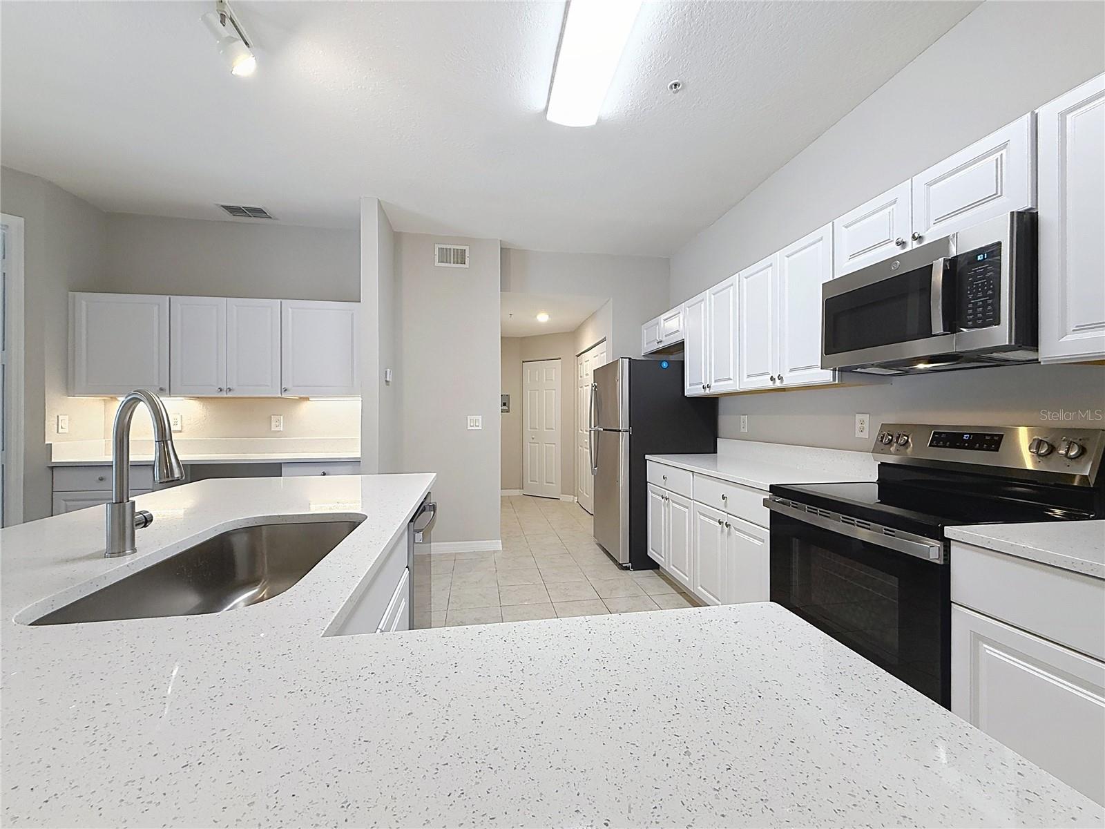 Image 11 of 35 For 5048 Sunridge Palms Drive 103
