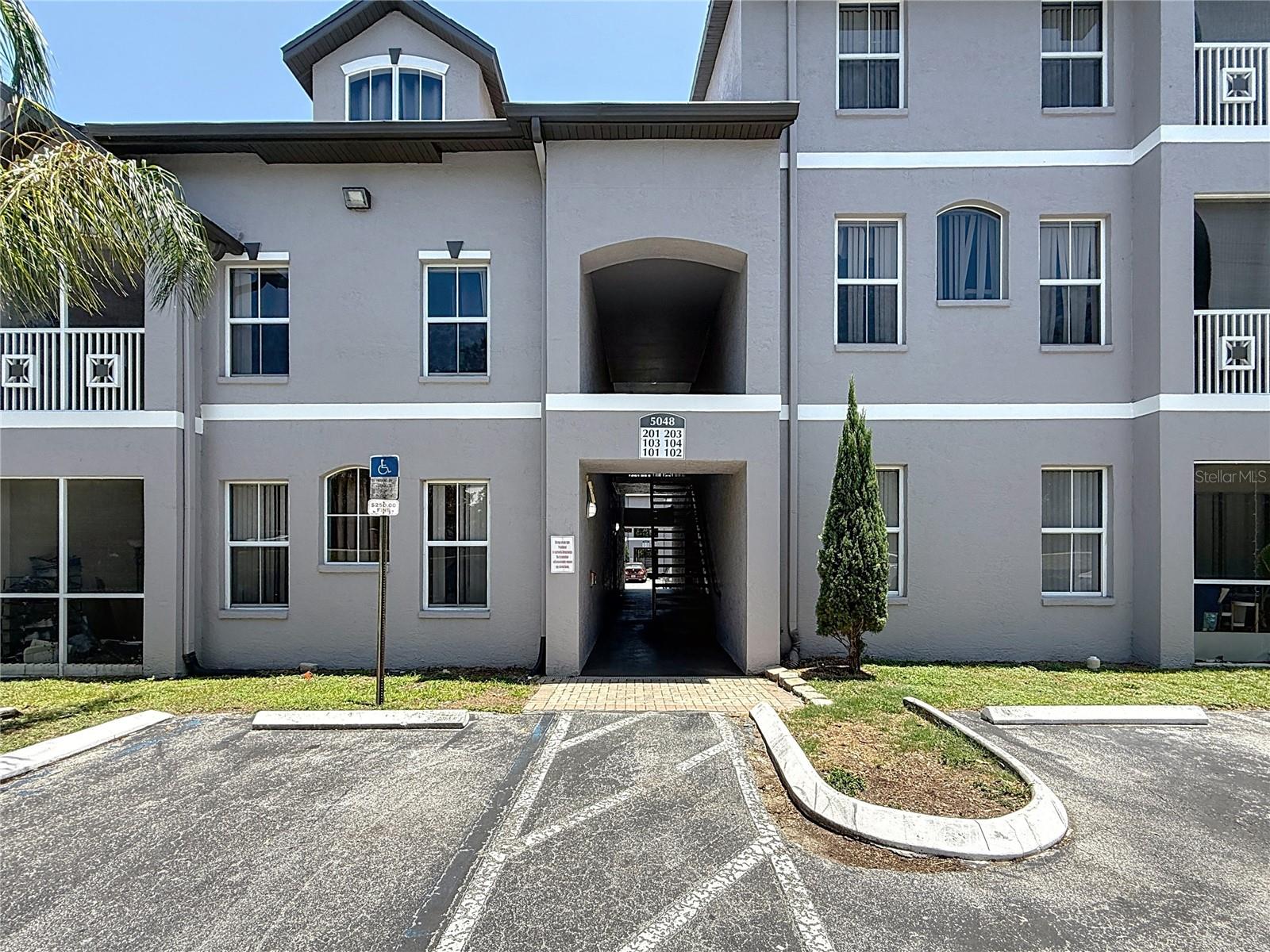 Image 3 of 35 For 5048 Sunridge Palms Drive 103