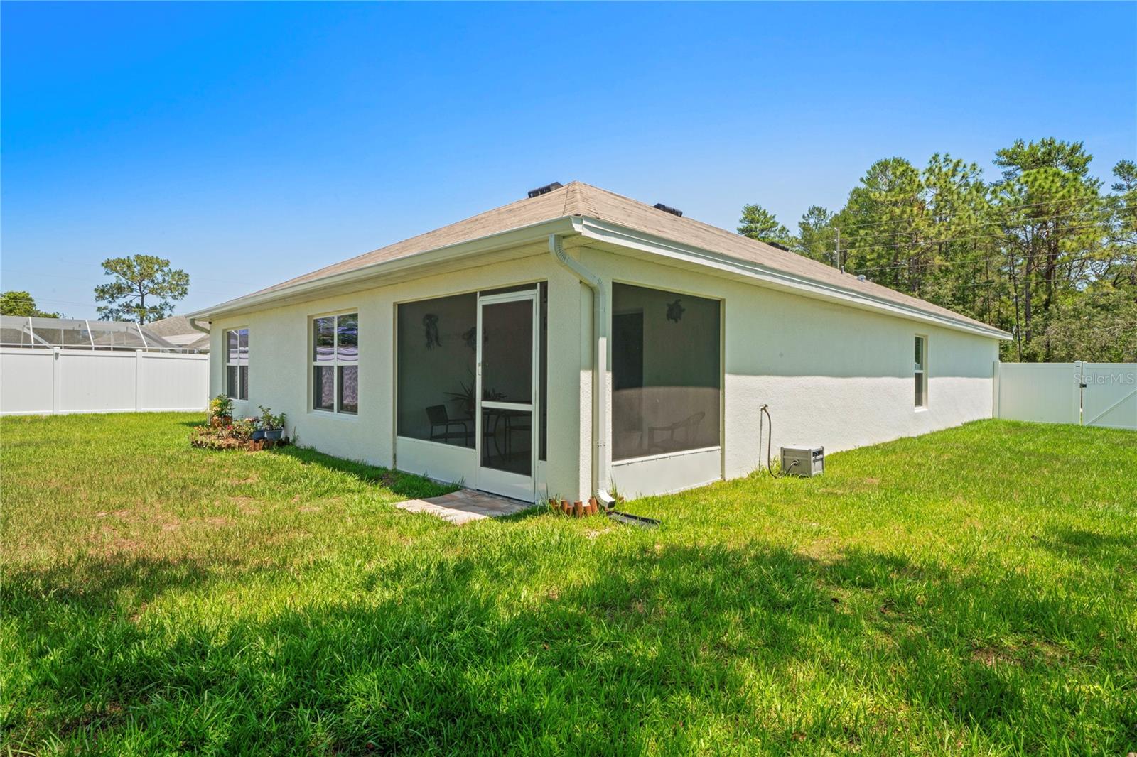 Image 34 of 52 For 8508 Bay Drive