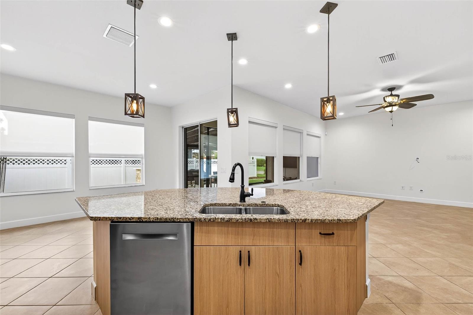 Listing photo id 10 for 33487 Azalea Ridge Drive