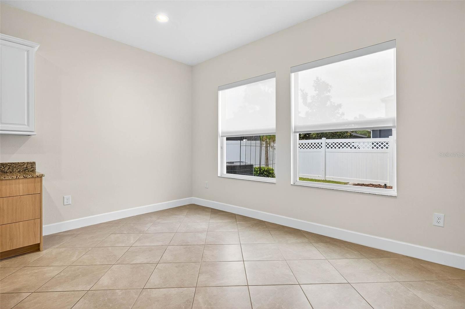 Listing photo id 12 for 33487 Azalea Ridge Drive