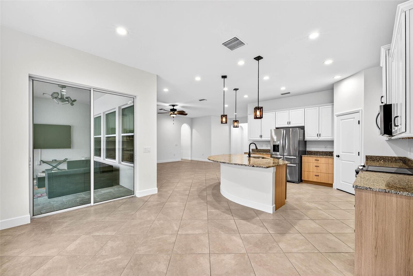 Listing photo id 13 for 33487 Azalea Ridge Drive