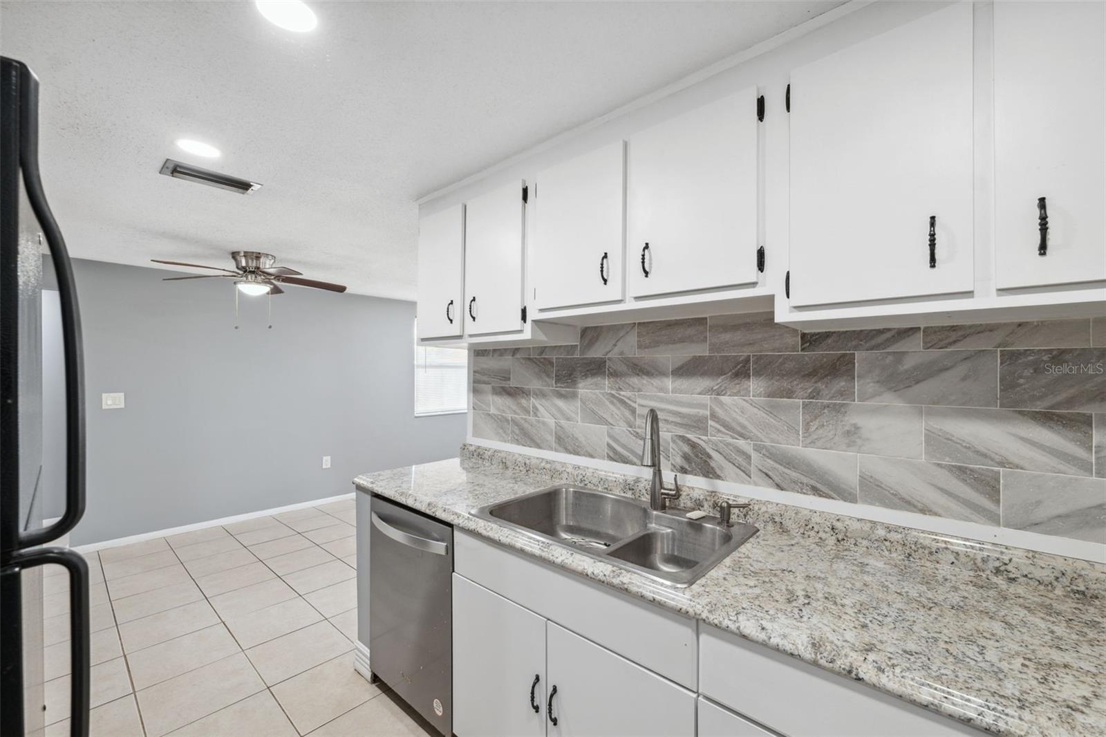 Image 12 of 33 For 7123 Cherry Laurel Drive
