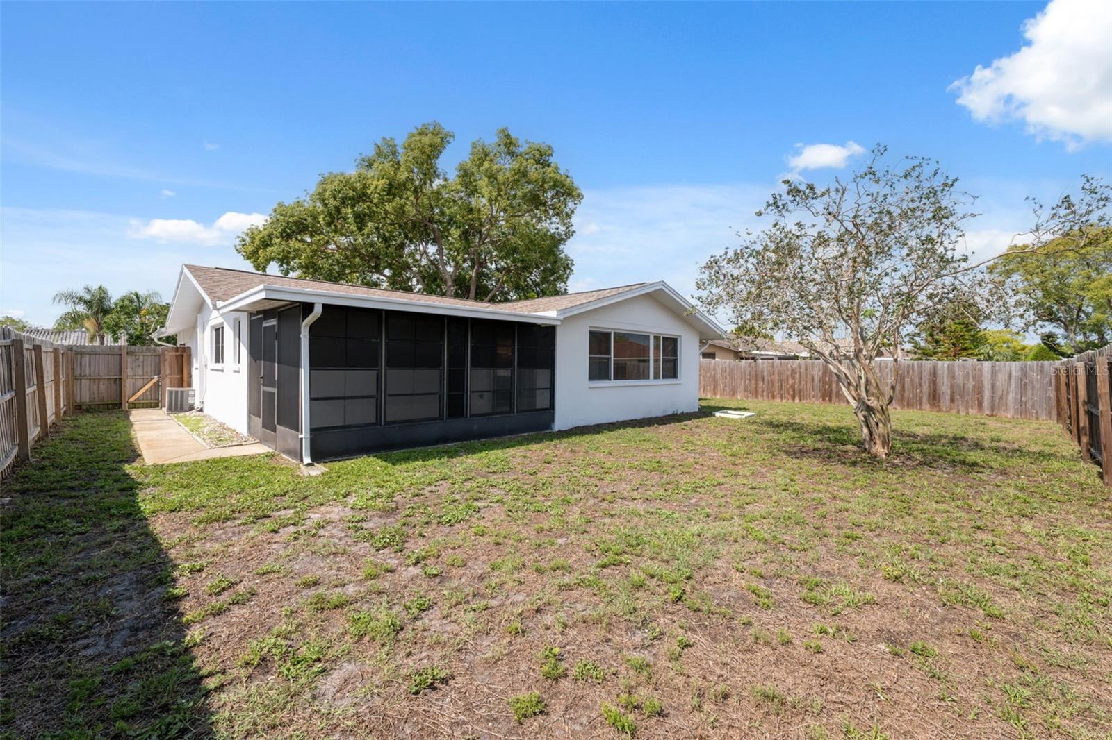 Image 29 of 33 For 7123 Cherry Laurel Drive