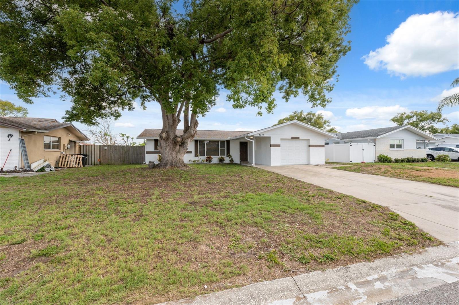 Image 31 of 33 For 7123 Cherry Laurel Drive