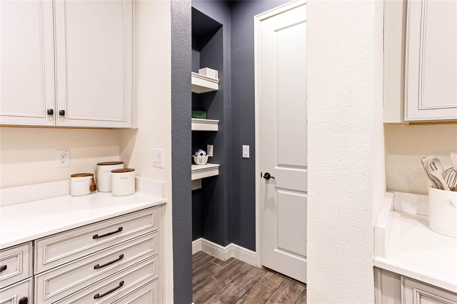 Image 10 of 39 For 14245 Damselfly Drive