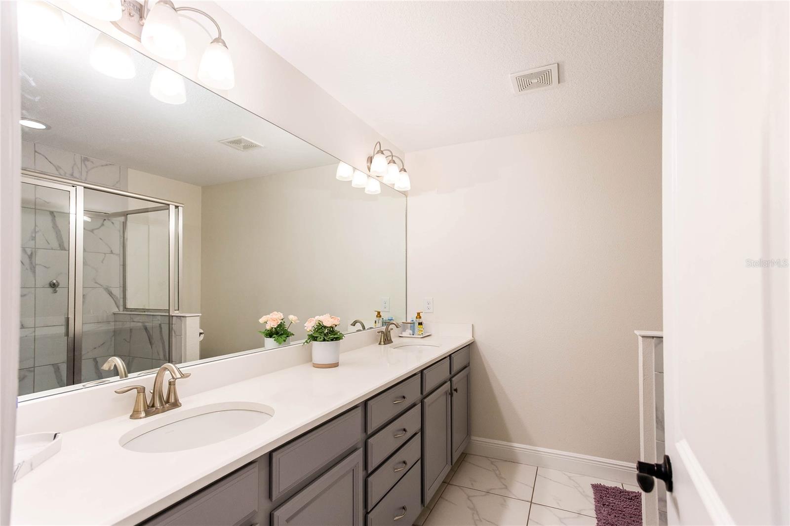 Image 17 of 39 For 14245 Damselfly Drive