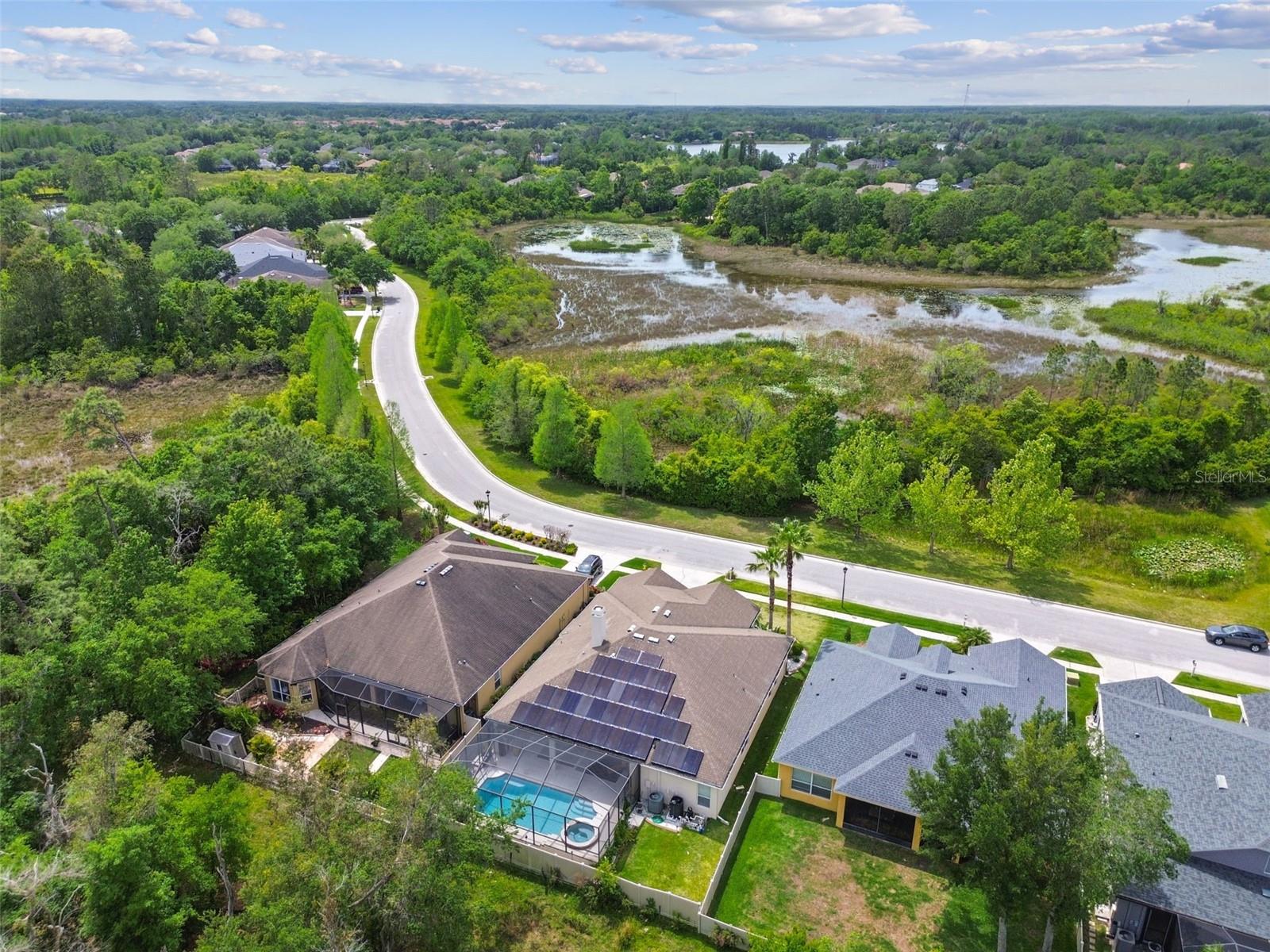Listing photo id 4 for 7410 Ambleside Drive