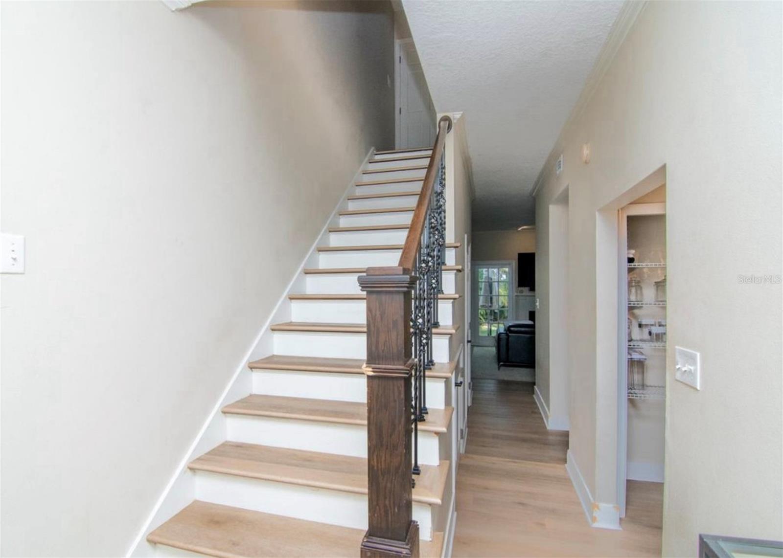 Image 11 of 20 For 3023 W Bay Villa Avenue