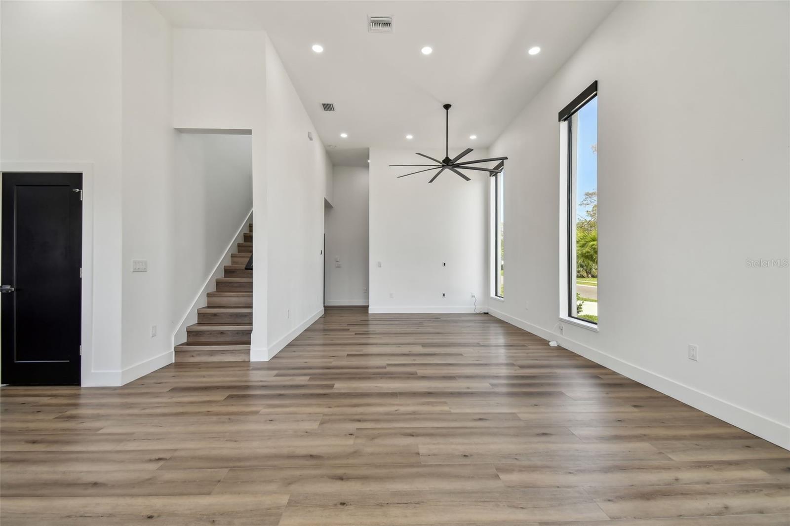 Image 39 of 79 For 4501 24th Avenue S
