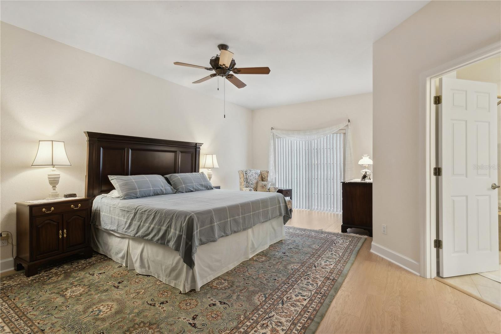 Image 10 of 18 For 6319r Vista Verde Drive E