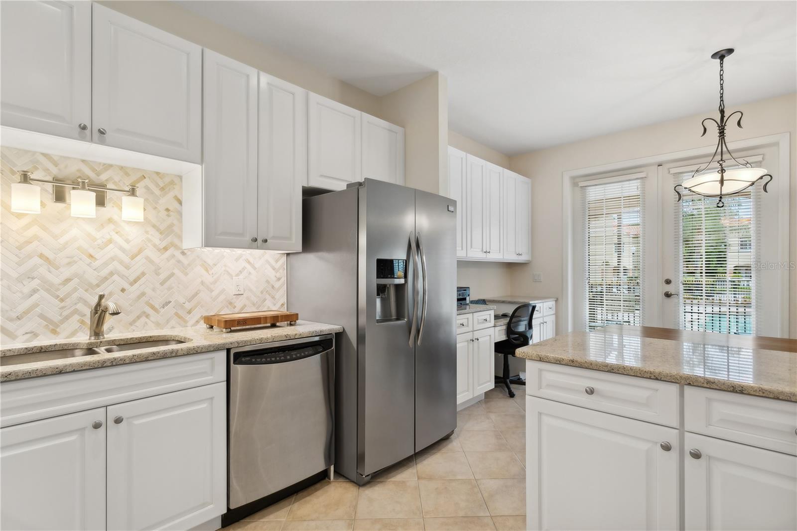 Image 7 of 18 For 6319r Vista Verde Drive E