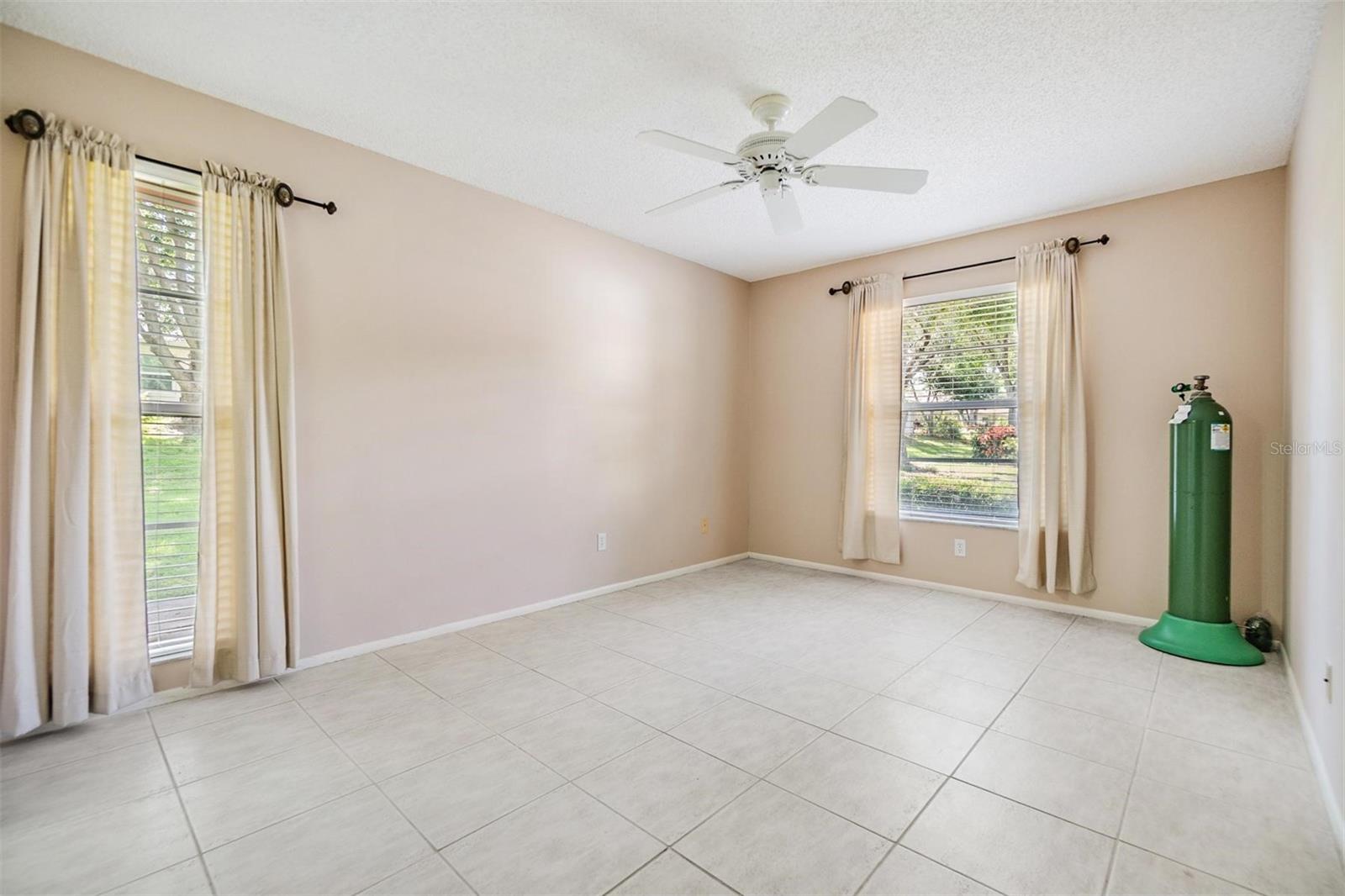 Image 15 of 24 For 2150 Shelly Drive D