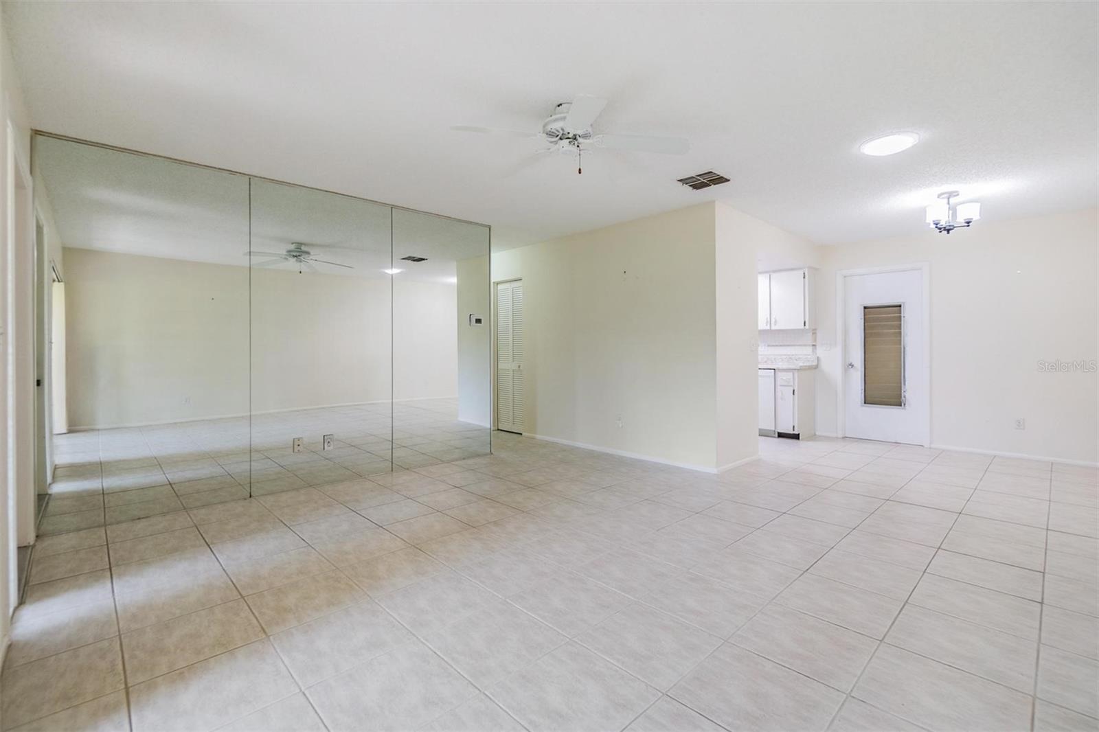 Image 9 of 24 For 2150 Shelly Drive D