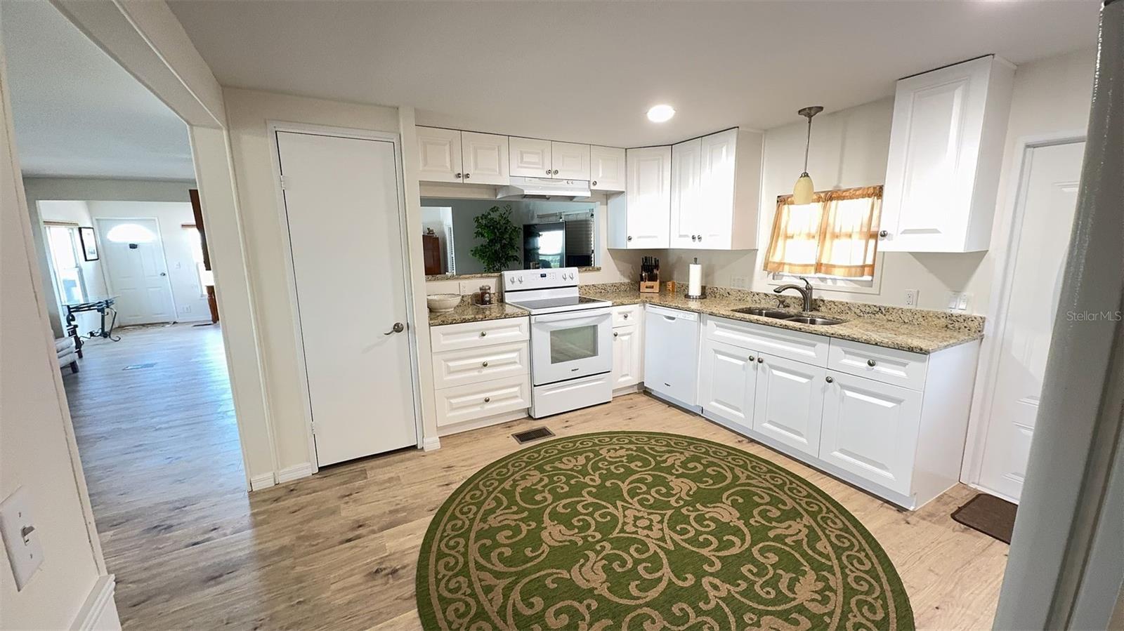 Image 23 of 80 For 4851 Gandy Boulevard 23c