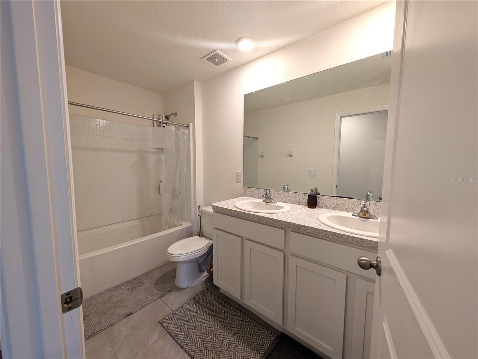 Image 16 of 20 For 16546 Mosaic Oar Drive