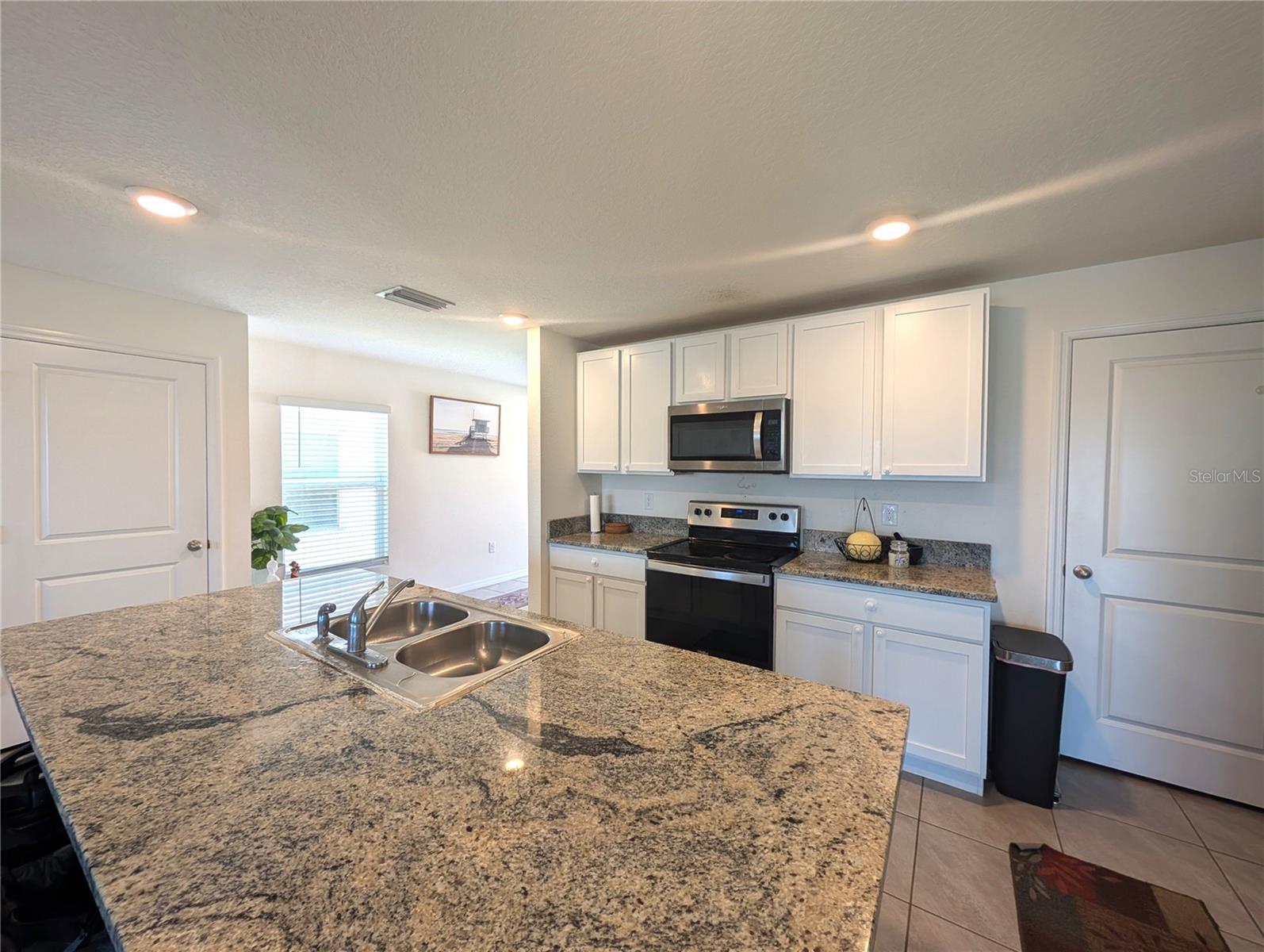 Image 4 of 20 For 16546 Mosaic Oar Drive