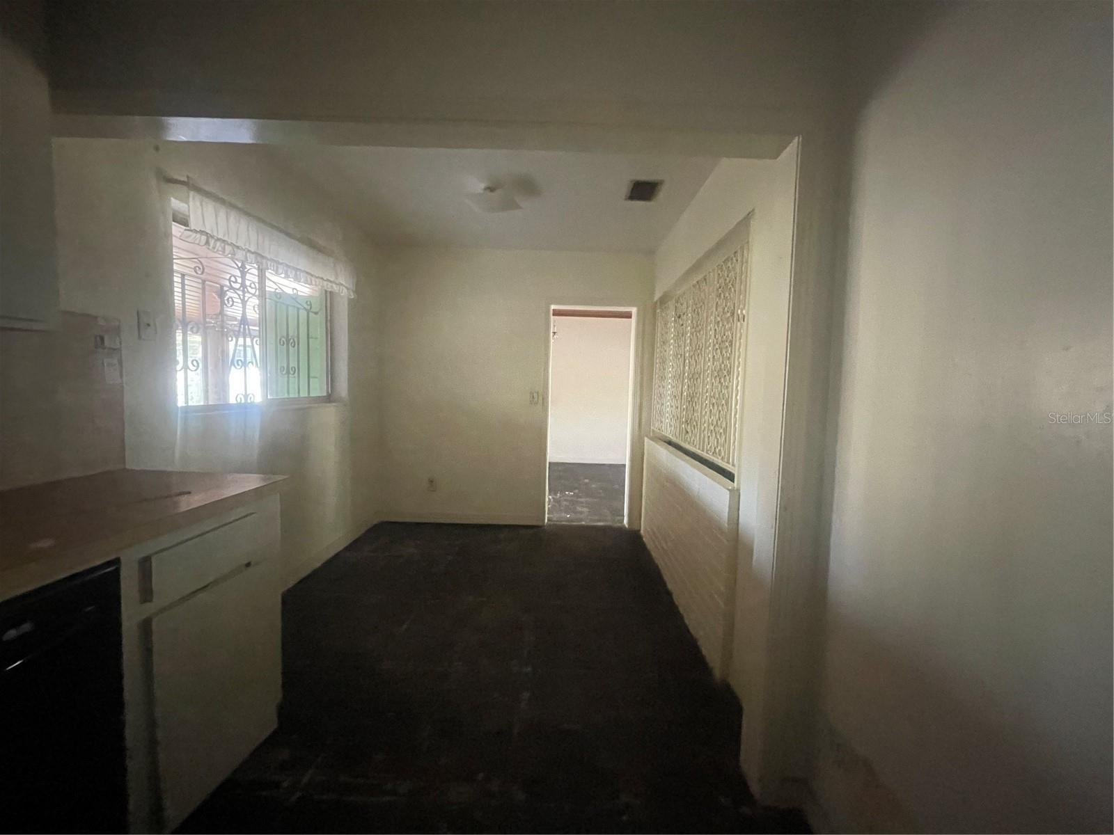 Image 31 of 40 For 4711 Vasconia Street