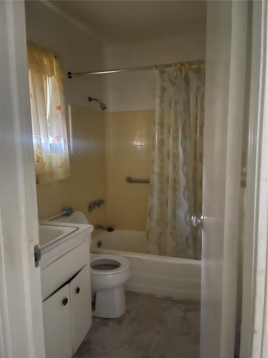 Image 32 of 40 For 4711 Vasconia Street
