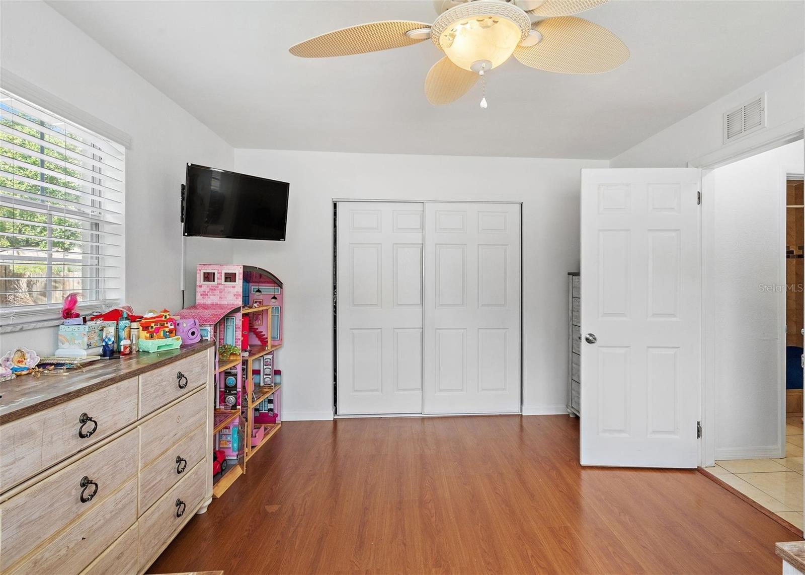 Image 22 of 25 For 5542 19th Avenue N