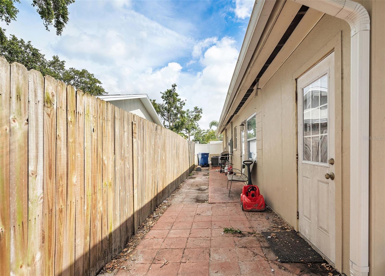 Image 24 of 25 For 5542 19th Avenue N