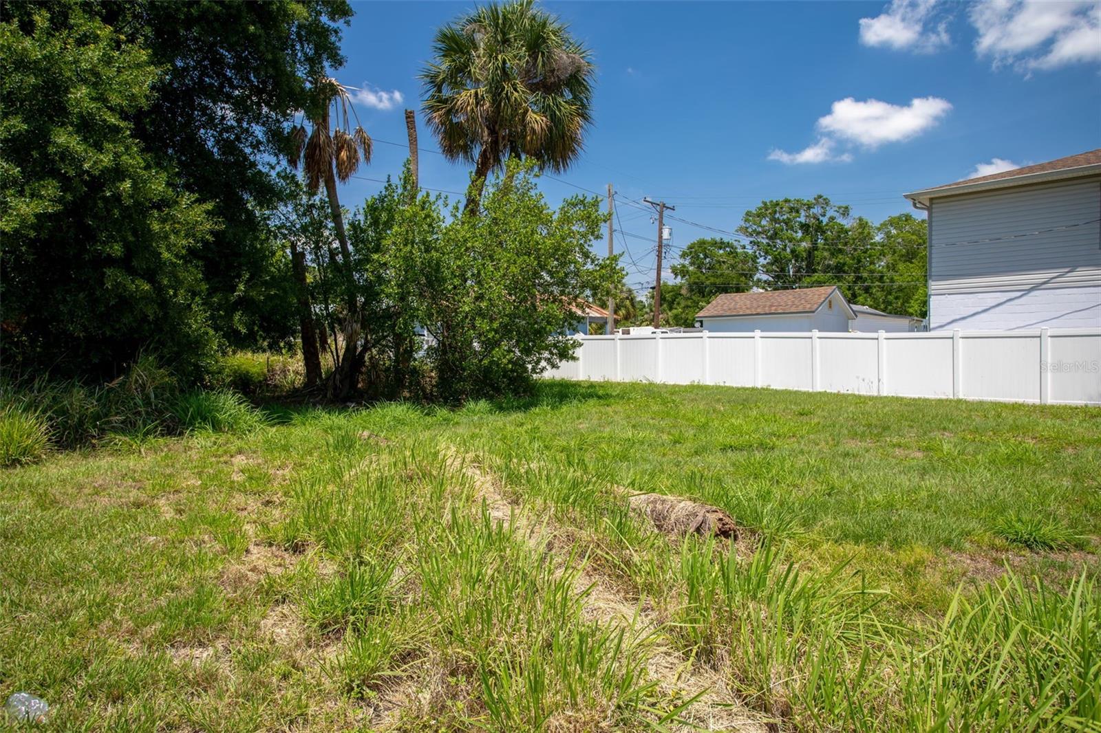 Image 8 of 11 For 2614 10th Avenue