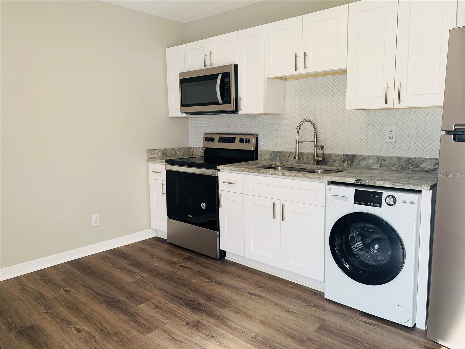 Image 4 of 11 For 3805 Leona Street 2