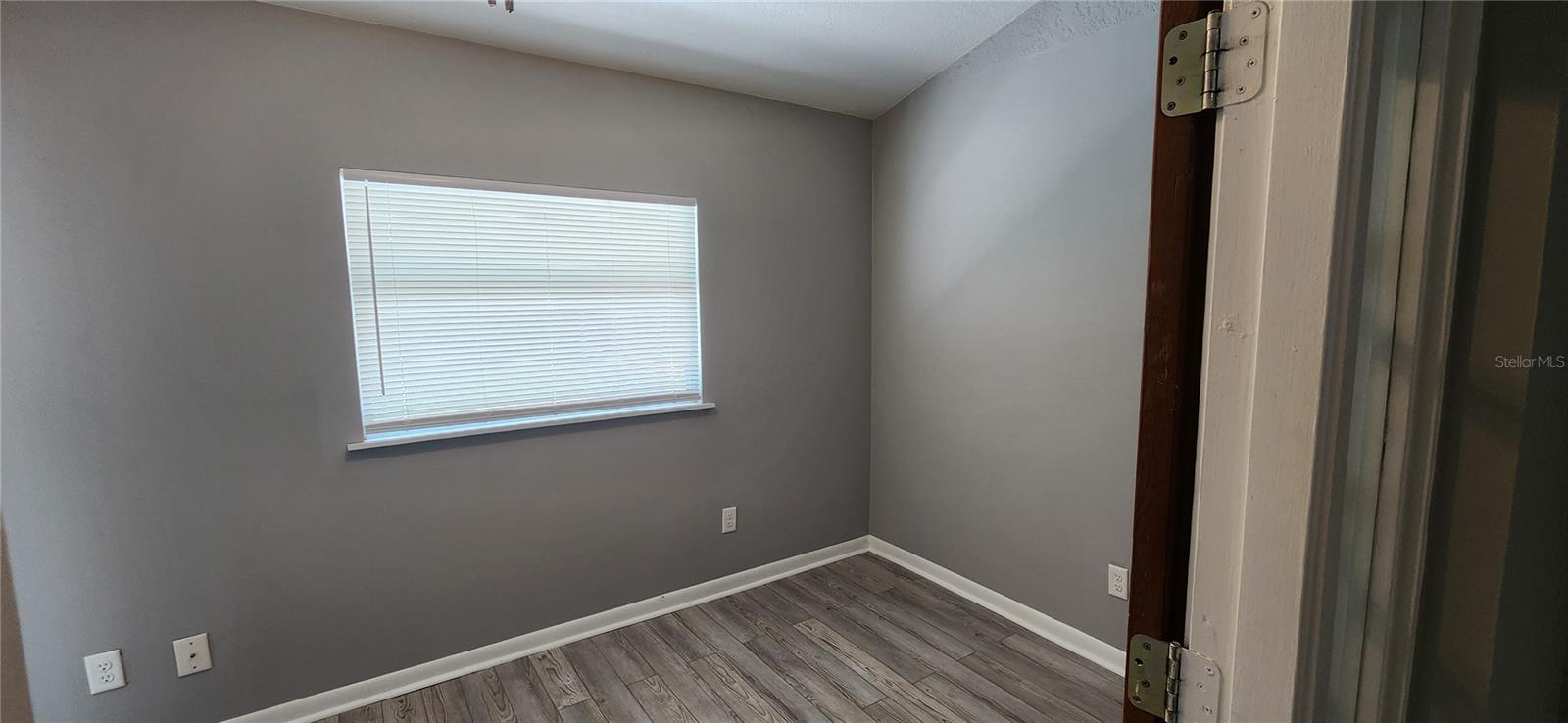 Image 9 of 26 For 23854 Forest Place