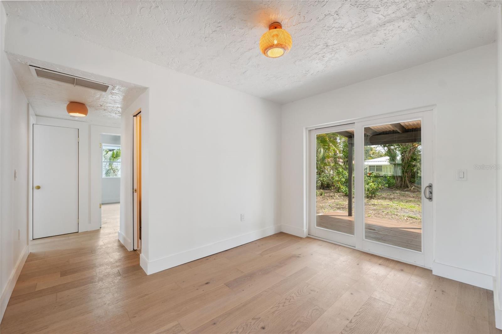 Image 17 of 38 For 108 5th Street