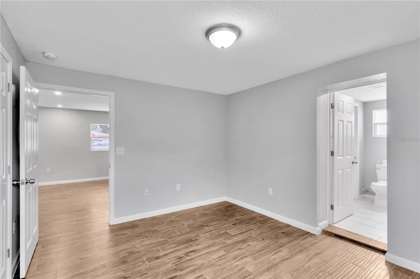 Image 14 of 25 For 2223 Gordon Street