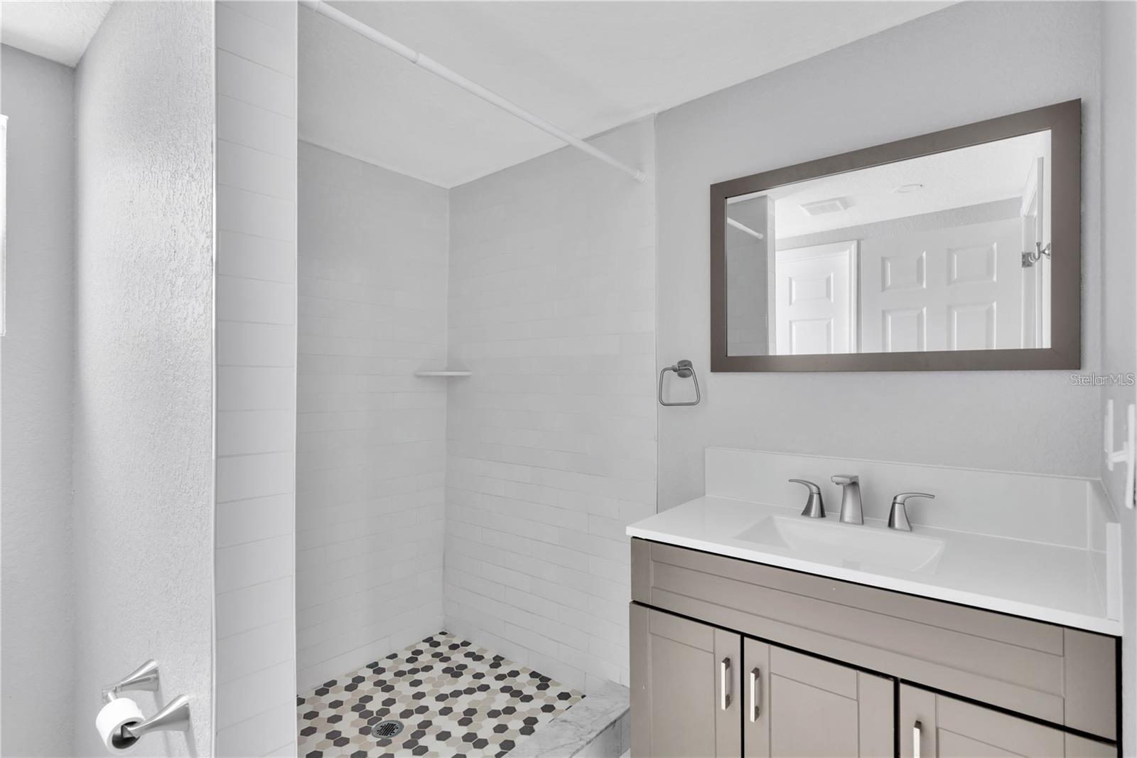 Image 16 of 25 For 2223 Gordon Street