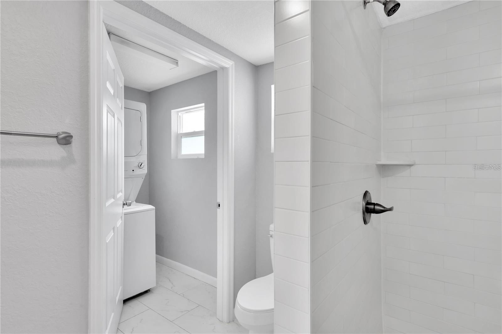 Image 17 of 25 For 2223 Gordon Street