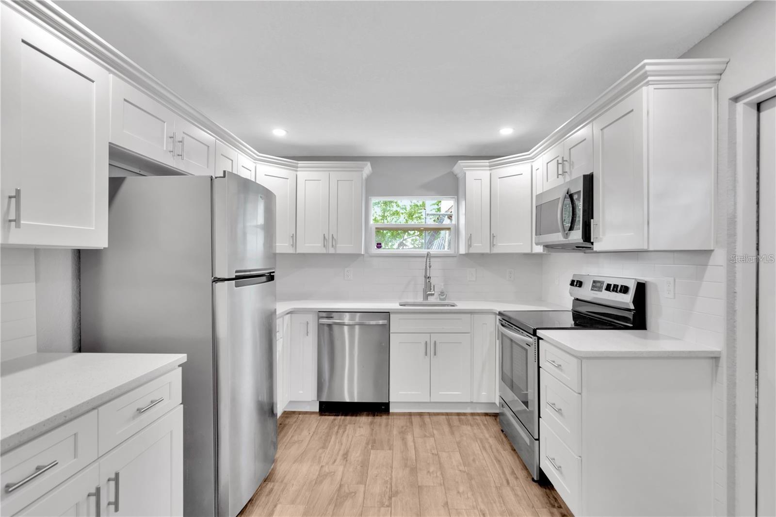 Image 5 of 25 For 2223 Gordon Street