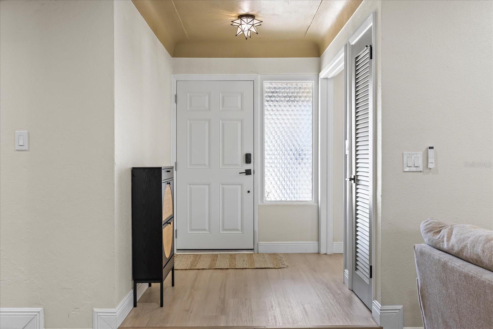 Image 6 of 50 For 6875 11th Avenue N