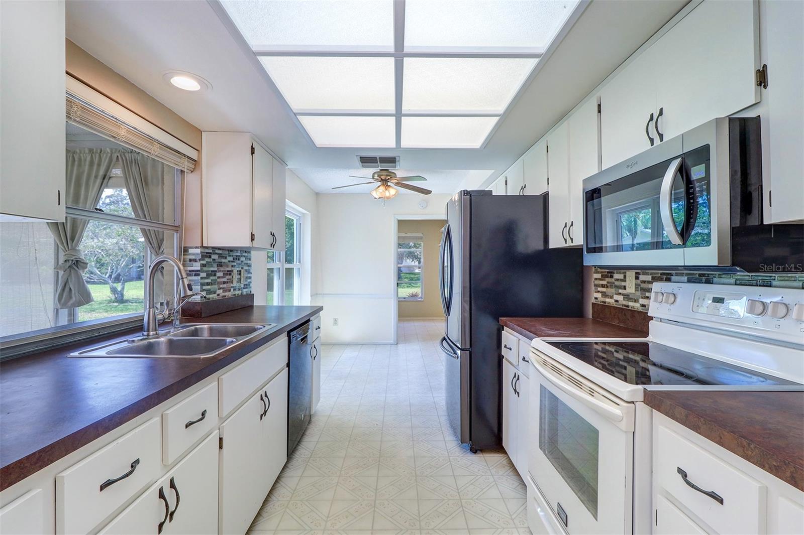 Image 11 of 35 For 3053 Gregor Court