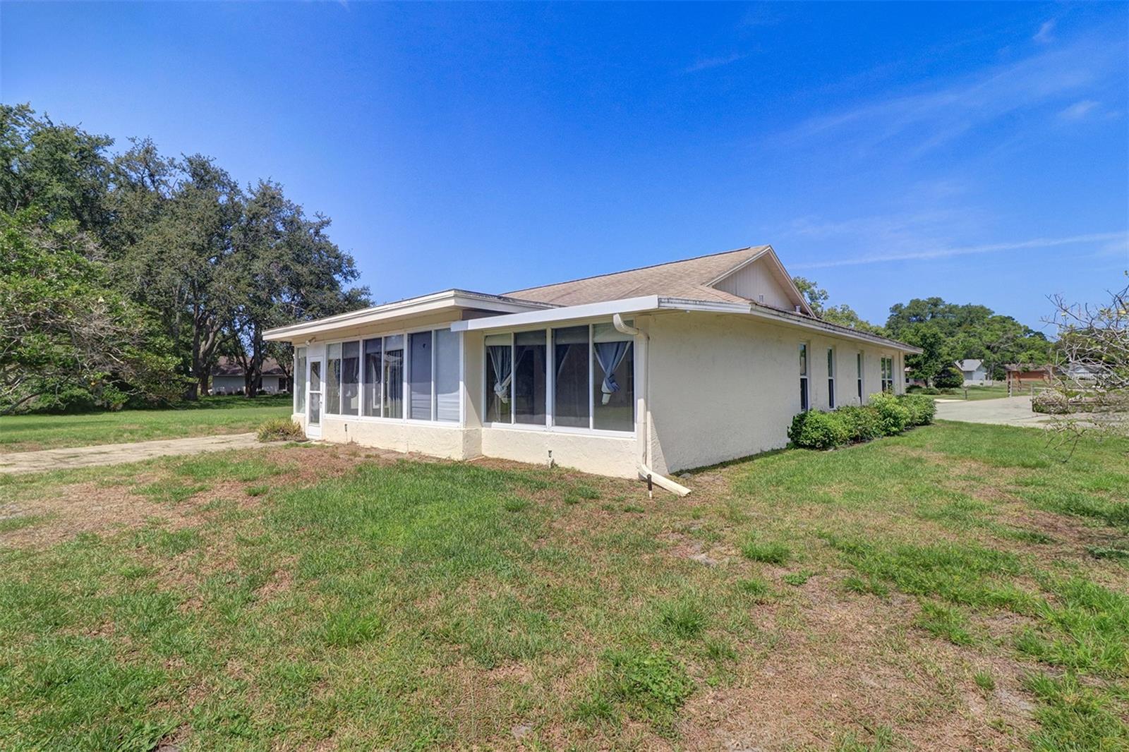 Image 26 of 35 For 3053 Gregor Court