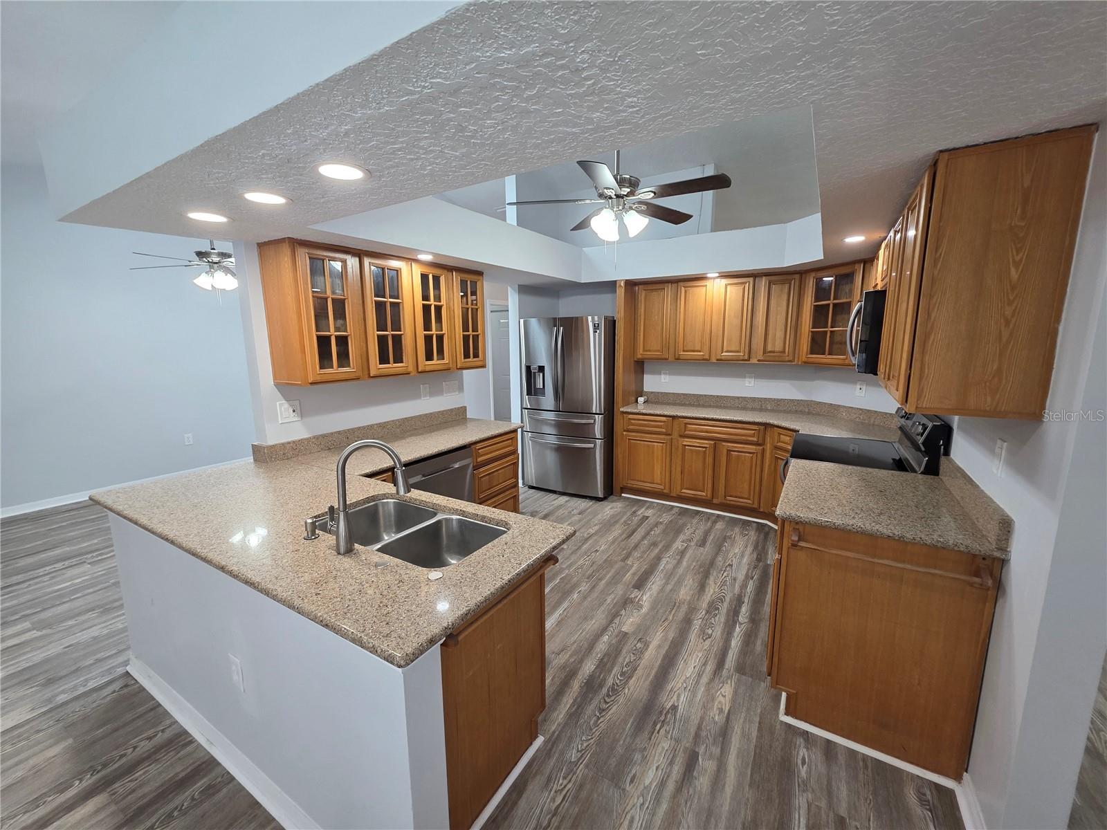 Image 12 of 37 For 7278 Radcliff Street