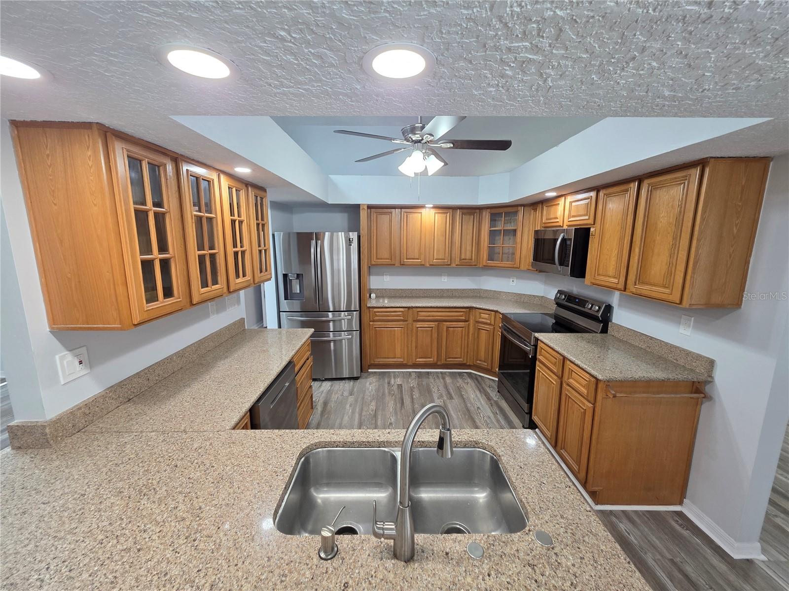 Image 14 of 37 For 7278 Radcliff Street