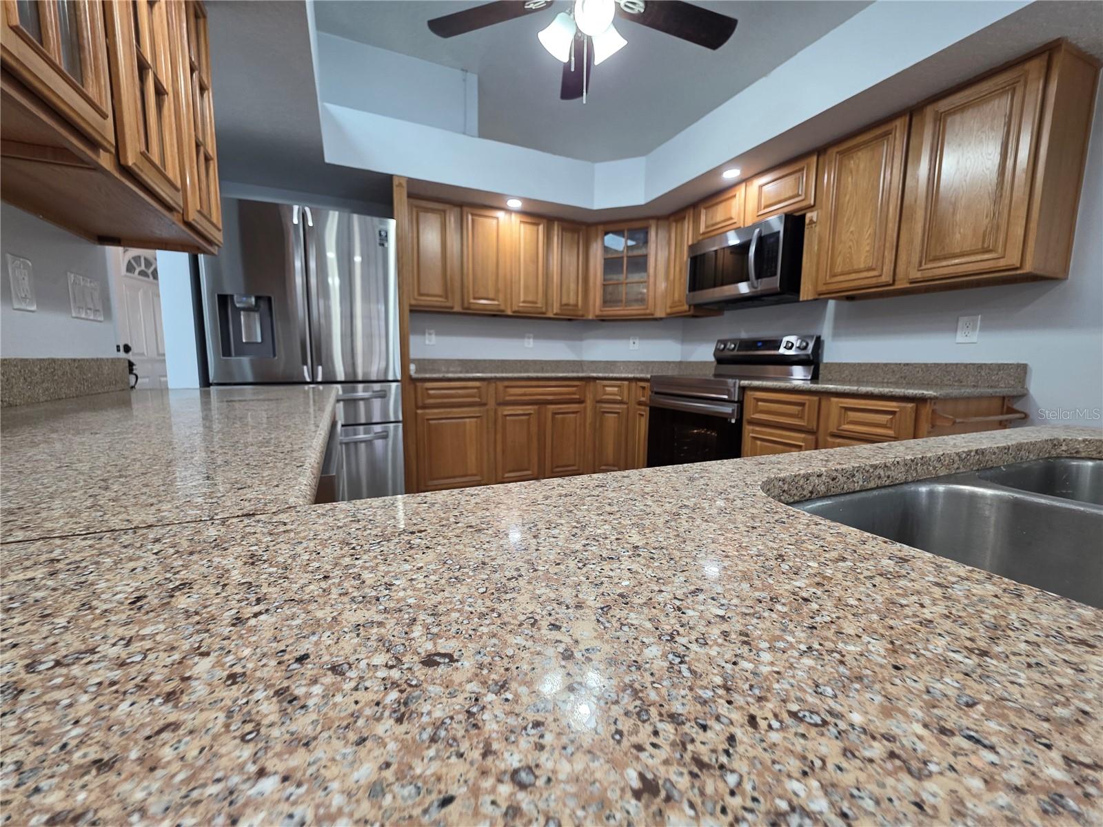 Image 18 of 37 For 7278 Radcliff Street