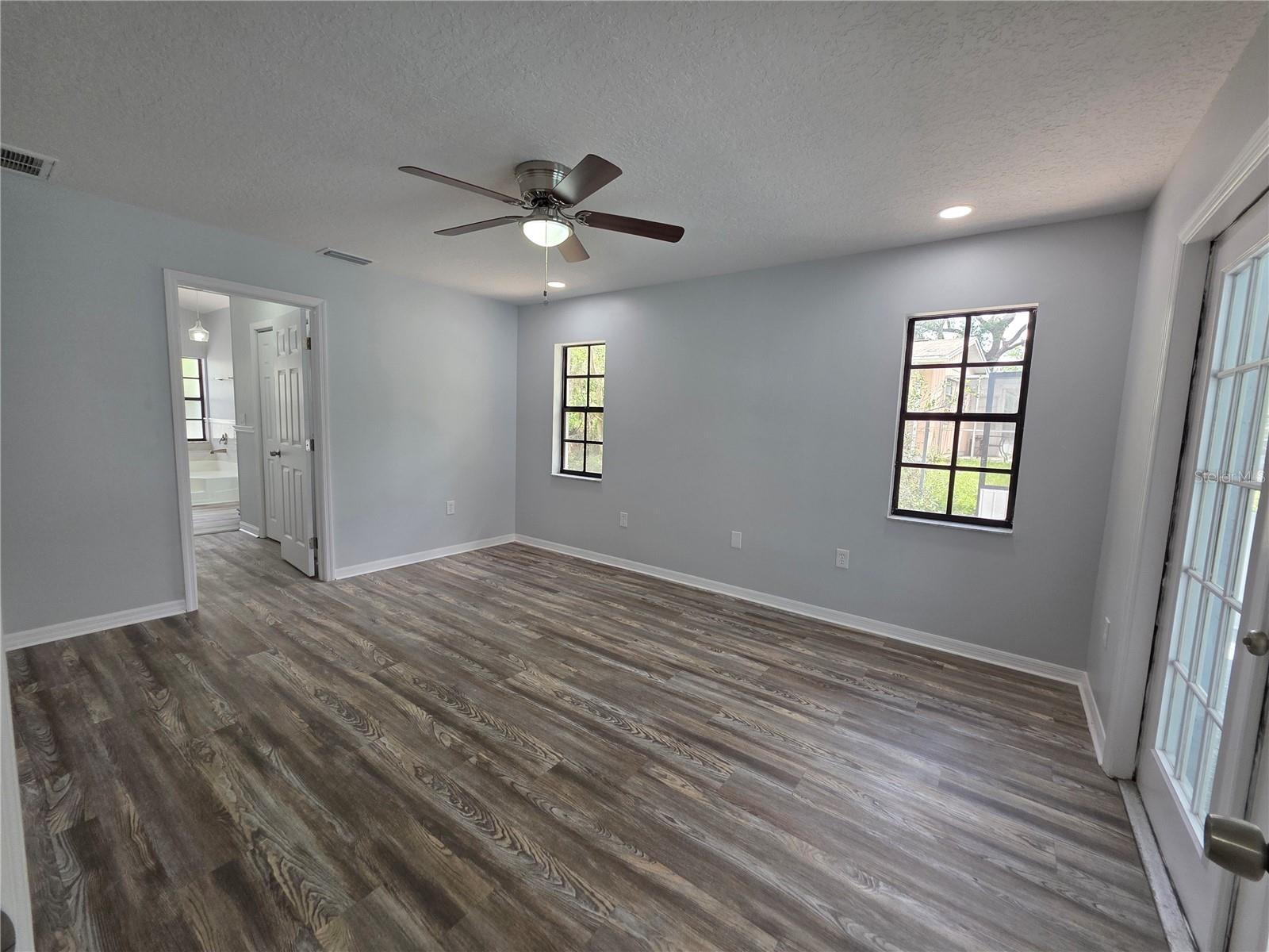 Image 22 of 37 For 7278 Radcliff Street