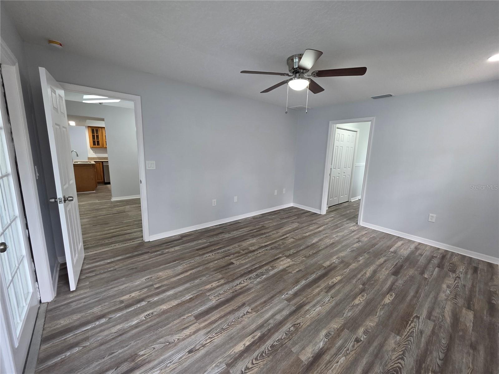 Image 23 of 37 For 7278 Radcliff Street