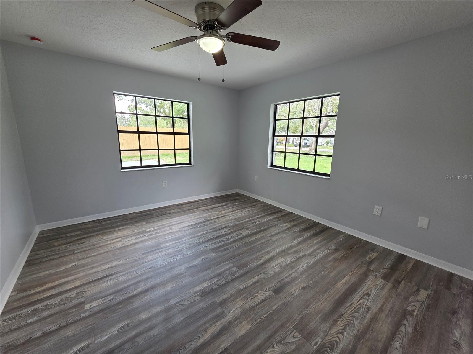Image 31 of 37 For 7278 Radcliff Street