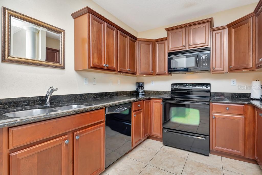 Image 4 of 62 For 13941 Clubhouse Drive 308
