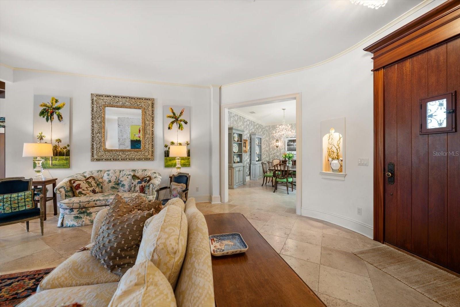 Image 11 of 81 For 514 Riviera Drive