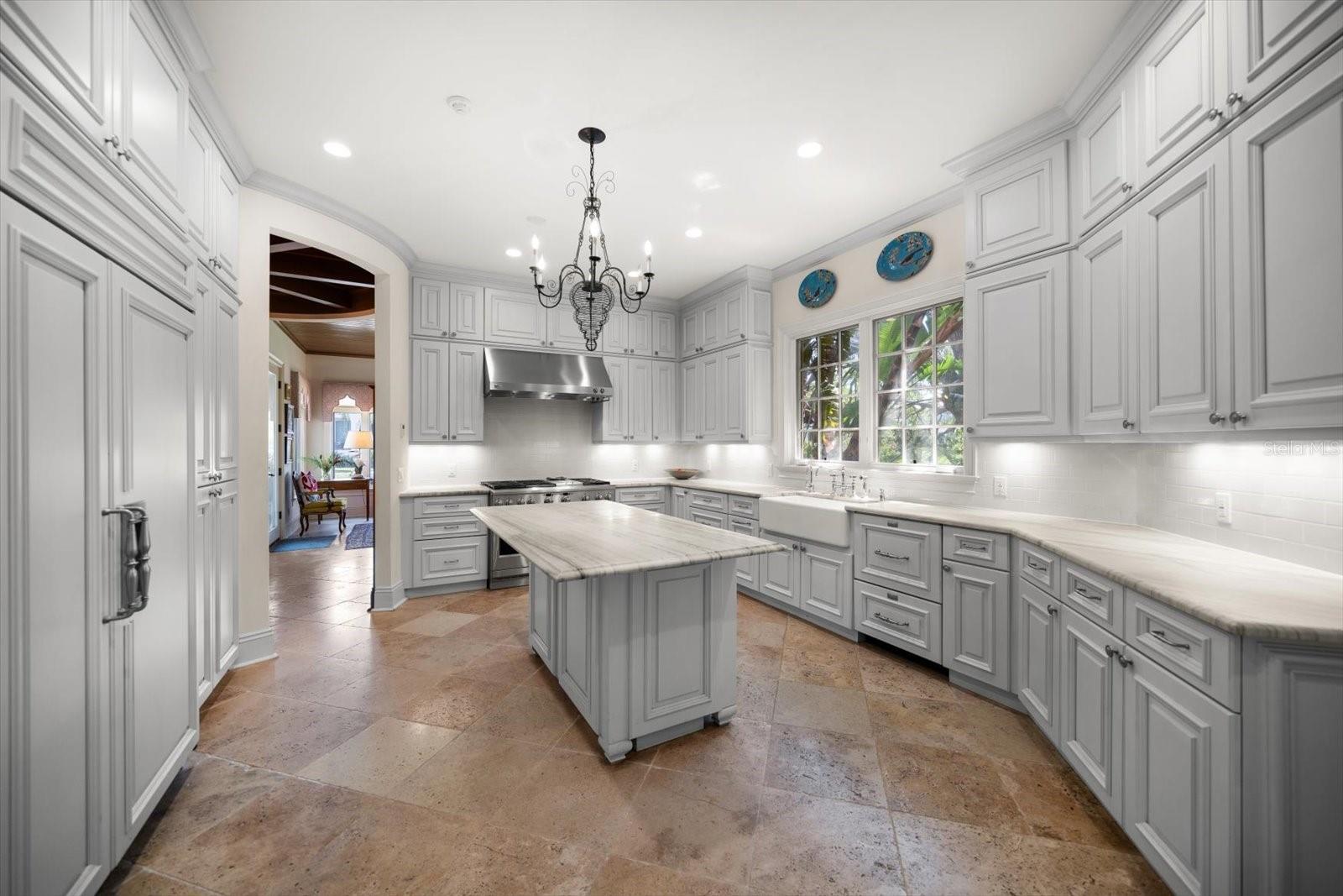 Image 15 of 81 For 514 Riviera Drive