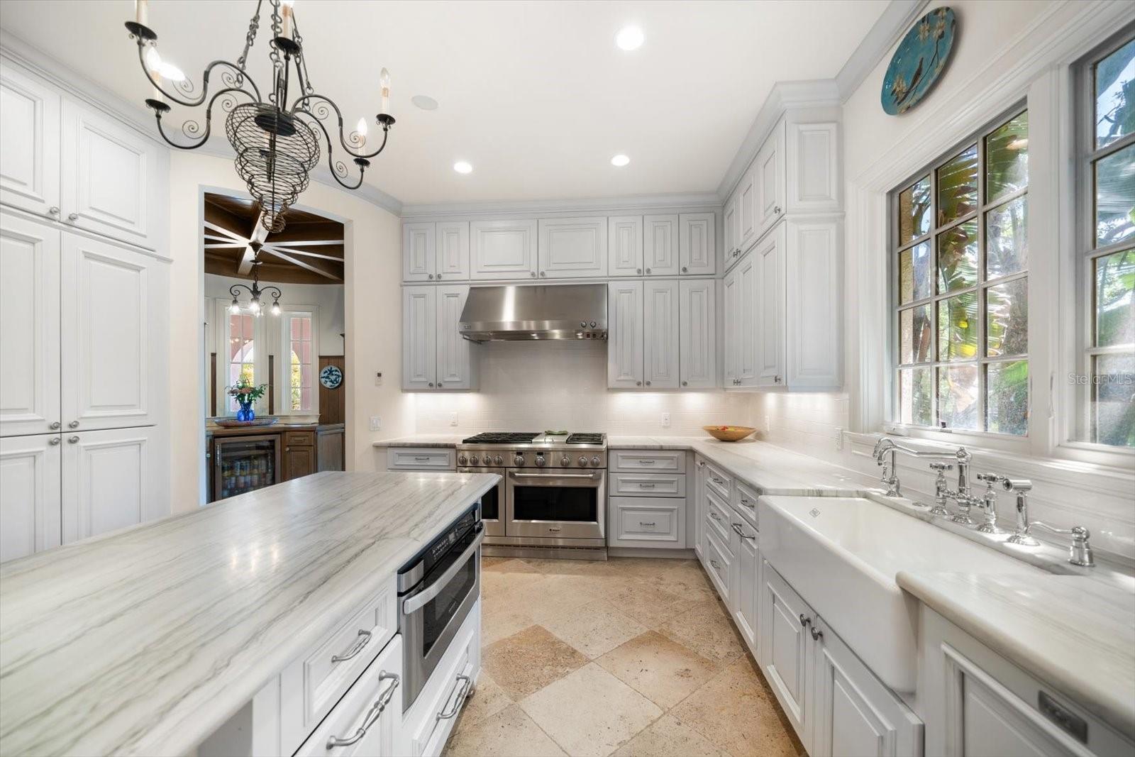 Image 19 of 81 For 514 Riviera Drive