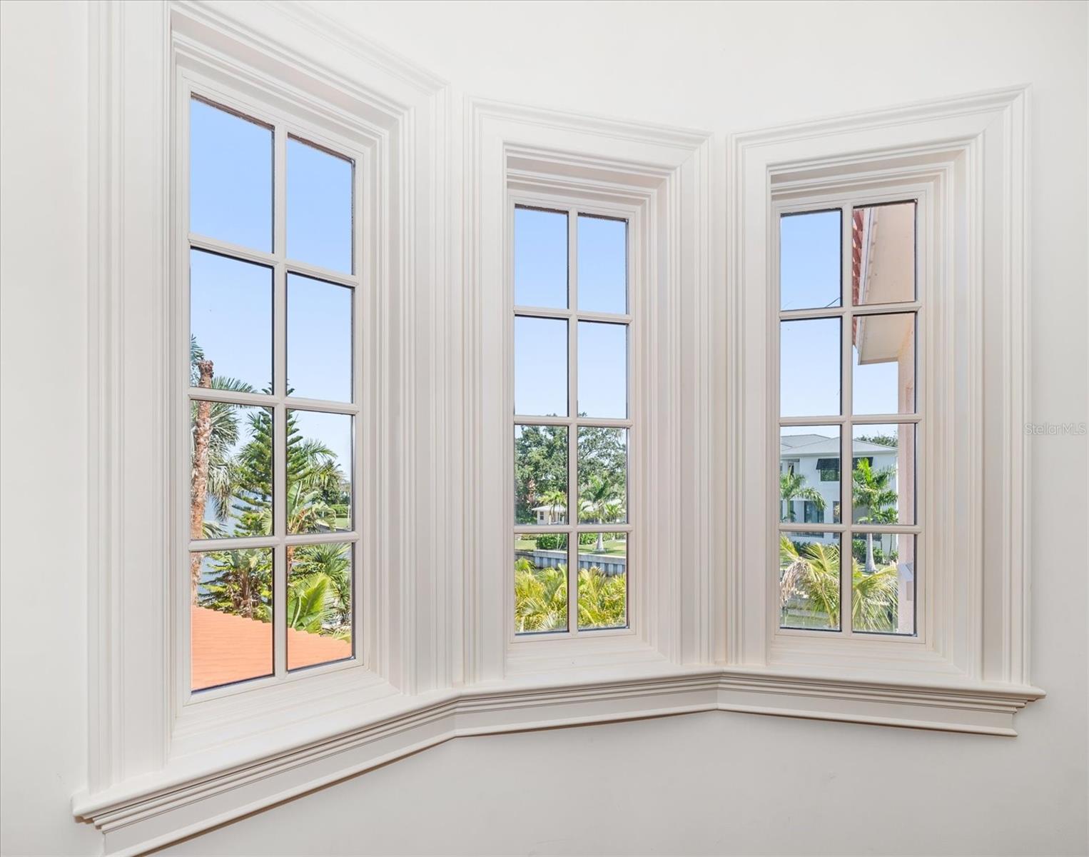 Image 42 of 81 For 514 Riviera Drive