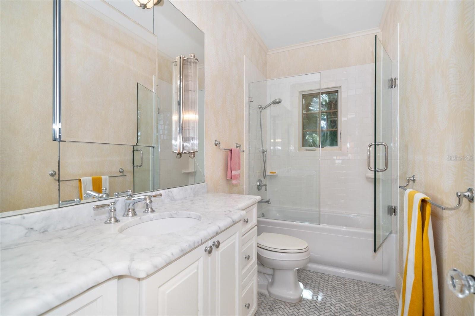 Image 43 of 81 For 514 Riviera Drive